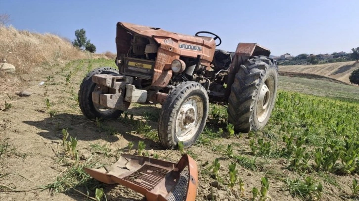 Manisa'da feci ölüm: Traktör tarlaya uçtu!