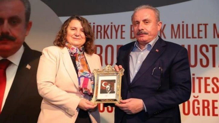 Meclis Başkanı Şentop, Trakya &Uuml;niversitesi'nin uluslararası &ouml;ğrencileri ile buluştu