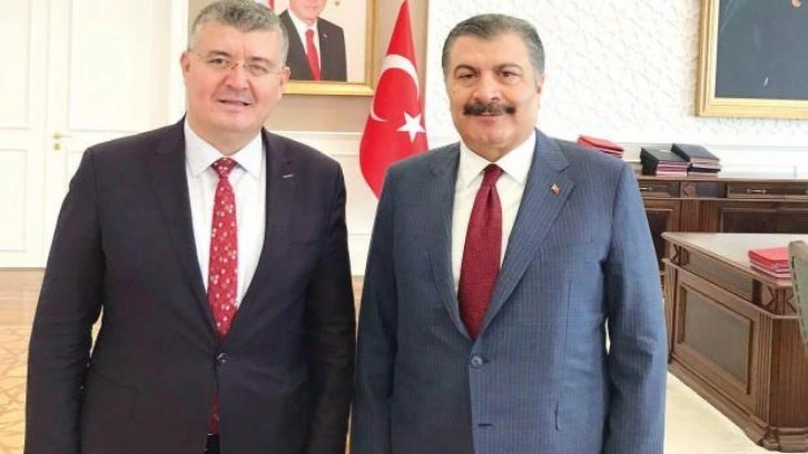 Mehmet Acet, Bakan Koca ile yaptığı r&ouml;portajı k&ouml;şesine taşıdı