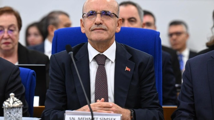 Mehmet Şimşek hasta olduğu iddialarına yanıt verdi