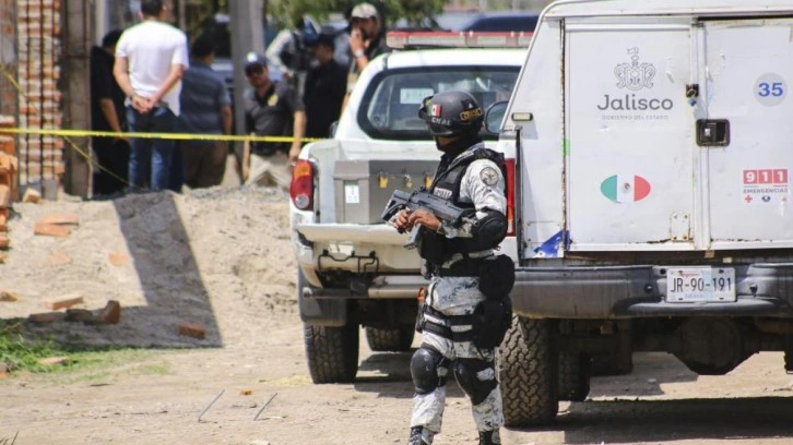 Meksika&rsquo;da buzdolaplarının i&ccedil;ine saklanmış 34 ceset bulundu