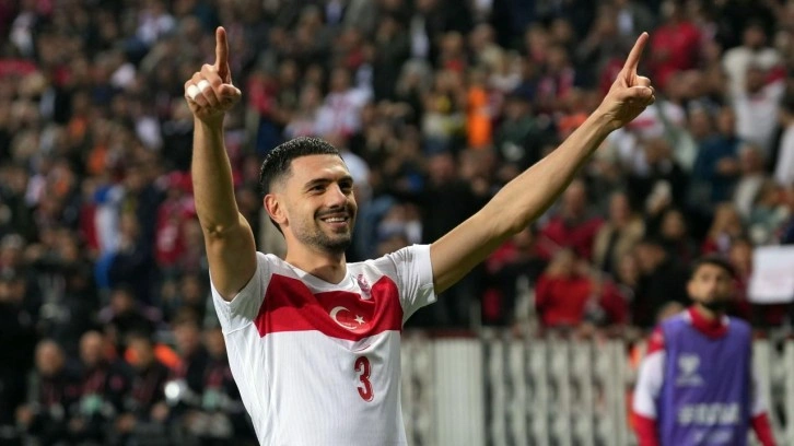 Merih Demiral memleketinde fırtına gibi