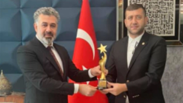 MHP'de 'Baki Ersoy krizi' b&uuml;y&uuml;yor! Tepki olarak MHP'den istifa etti