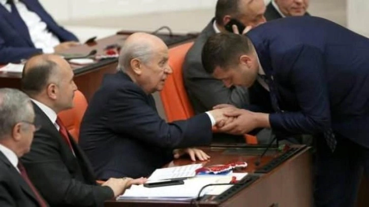 MHP'den istifa etmişti! Bah&ccedil;eli davet etti! İlk a&ccedil;ıklama: Şeref duyarım