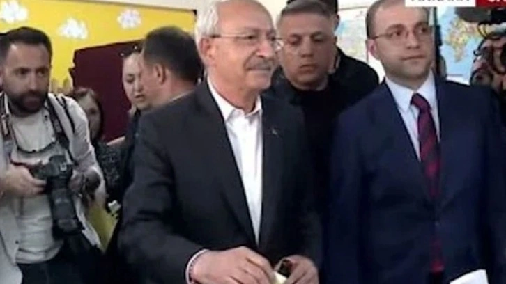 Millet İttifakı Cumhurbaşkanı Adayı Kemal Kılı&ccedil;daroğlu Ankara'da oyunu kullandı