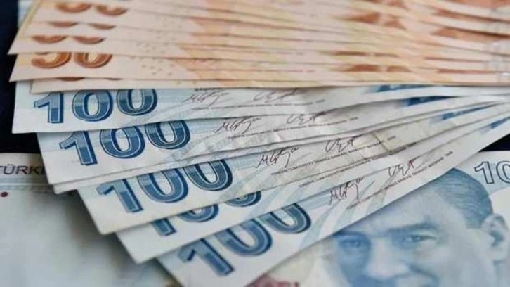 Milyonlarca emeklinin gözü bayram ikramiyesinde: Hesaplara ne zaman yatacak?