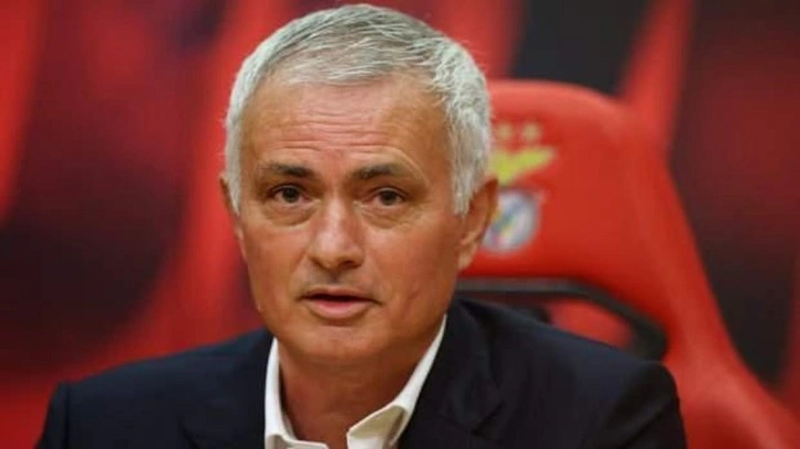 Mourinho, Benfica'ya imza atar atmaz Fenerbahçe'yi konuştu! Taraftarı kızdıracak sözler