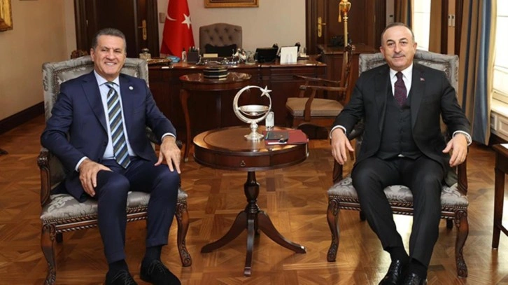 Mustafa Sarıg&uuml;l, Dışişleri Bakanı Mevl&uuml;t &Ccedil;avuşoğlu'na methiyeler d&uuml;zd&uuml;: Onu tebrik ediyorum
