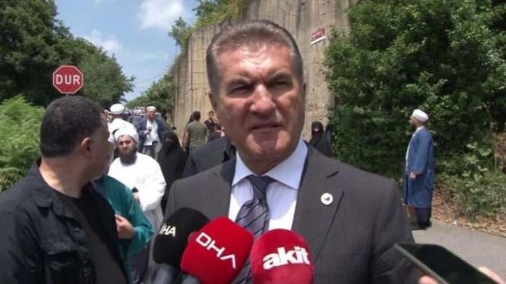 Mustafa Sarıg&uuml;l'den vefat eden Mahmut Ustaosmanoğlu&rsquo;nun evine taziye ziyareti