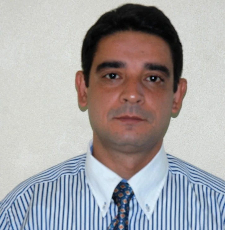 Konuk Yazar Etem Sevik DERİNLİĞİN MAVİ NABZI