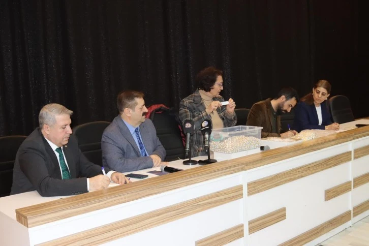 ELAZIĞ BELEDİYESİ&rsquo;NE İŞ&Ccedil;İ ALIMI İ&Ccedil;İN NOTER HUZURUNDA KURA &Ccedil;EKİLDİ