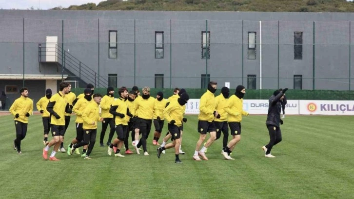 'Namağlup' İzmir ekibi transferde atağa kalktı: 4 oyuncu aynı anda geldi