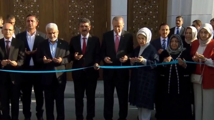 Necat Nasıroğlu K&uuml;lliyesi a&ccedil;ıldı: Cumhurbaşkanı Erdoğan'dan &ouml;nemli a&ccedil;ıklamalar