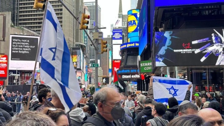 New York&rsquo;ta Filistin ve İsrail destek&ccedil;ileri karşı karşıya geldi