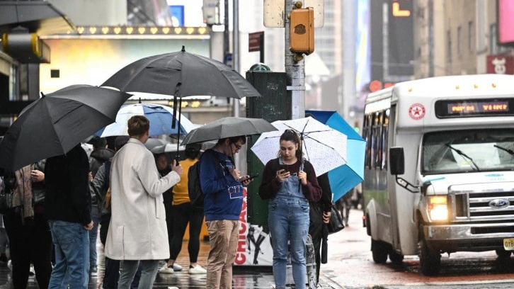 New York&rsquo;ta su baskınları nedeniyle OHAL ilan edildi