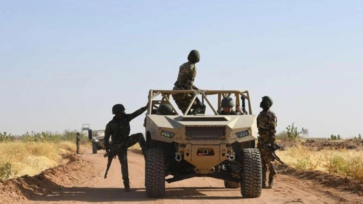 Nijer, ECOWAS'a karşı iki &uuml;lkeye topraklarına girme izni verdi