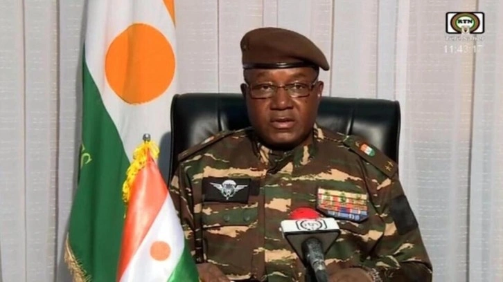 Nijer'deki cunta, ECOWAS'a meydan okudu