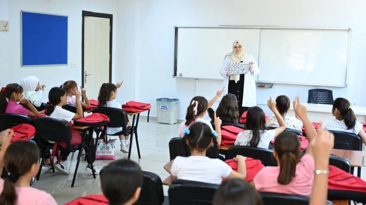 Öğrencilerin "Genç KOMEK Yaz Okulu" heyecanı başladı