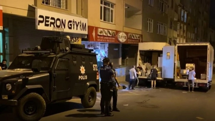 &Ouml;l&uuml;ml&uuml; kavga b&uuml;y&uuml;d&uuml;! Maltepe'de polisler n&ouml;bette, g&ouml;zaltı sayısı 30'a y&uuml;kseldi