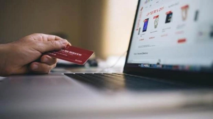 Online alışverişlerde yeni dönem! Bakanlık duyurdu! Milyonları ilgilendiren değişiklikler