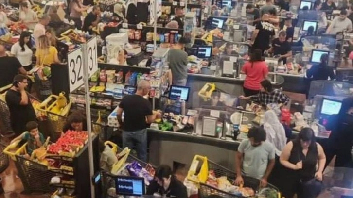 Ordu &ccedil;ağrı yaptı! İsrailliler marketlere akın etti!