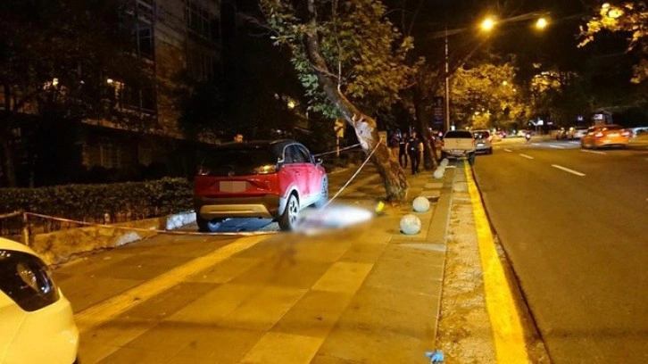 Ortağının otomobilini durdurdu: Eşinin yanında &ouml;ld&uuml;rd&uuml;!