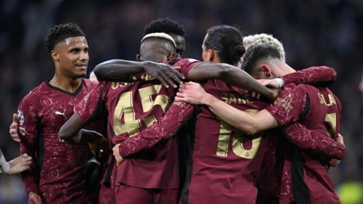 Osimhen geceye damga vurdu! Aslan Ajax'ı Hollanda'da dağıttı