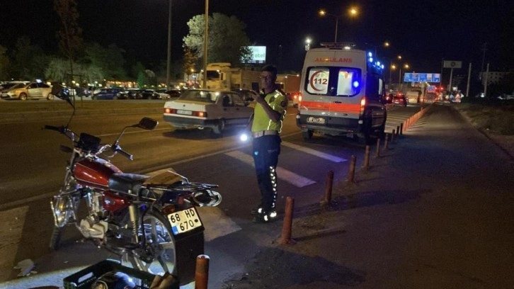 Otomobil motosiklete çarptı: 1 yaralı