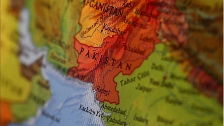 Pakistan'da korkutan deprem
