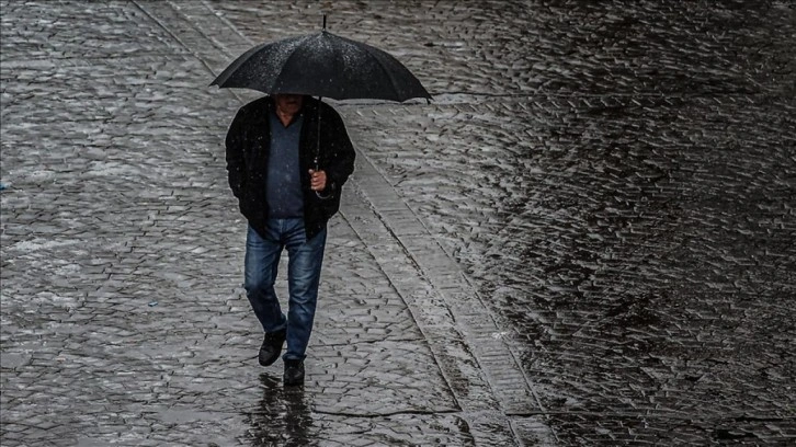 Pazar planı yapanlar dikkat! Meteoroloji'den sağanak yağış uyarısı
