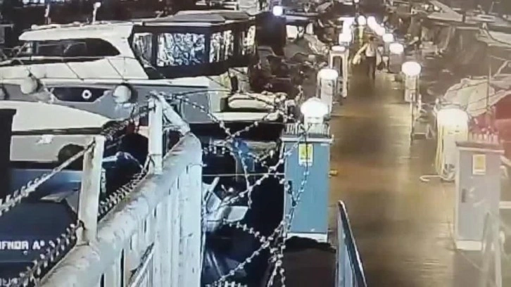 Pendik'te korkunç kaza: Ayakları teknenin pervanesine kapılan kişi öldü!