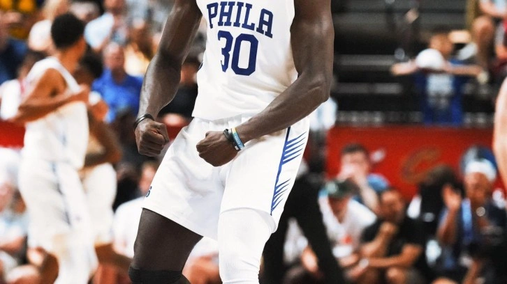Philadelphia 76ers, yaz liginde farklı kazandı