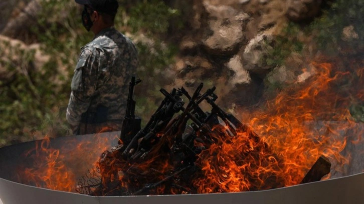 PKK'lılar askere alınacak mı? Bakan Güler merak edilen soruya cevap verdi