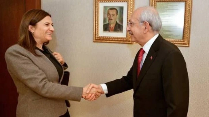 &lsquo;PKK ter&ouml;r &ouml;rg&uuml;t&uuml; değil&rsquo; dedi, CHP'nin aday listesine girdi!