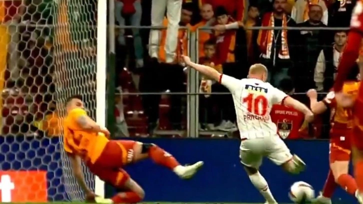 Rams Park'ta tartışmalı pozisyon! Sivasspor'un golü iptal edildi