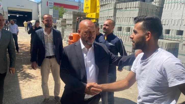Resul Kurt: Hem deprem hem acıyla m&uuml;cadele ediyoruz