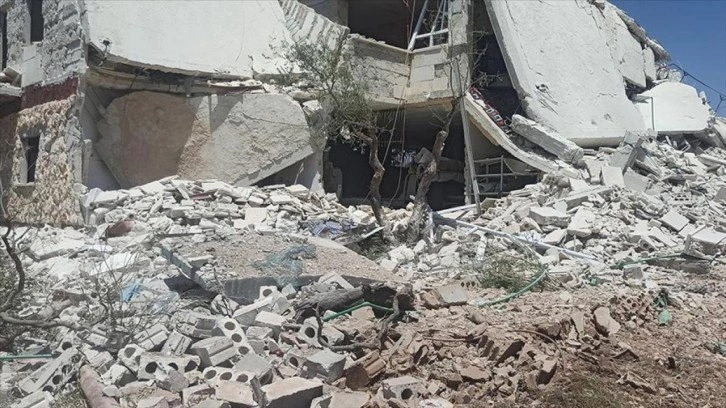 Rus savaş u&ccedil;aklarından İdlib'e hava saldırısı: 3 sivil &ouml;ld&uuml;, 6 sivil yaralı