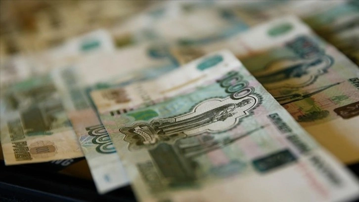 Rusya’dan 'dost olmayan ülkelere' döviz şartı!