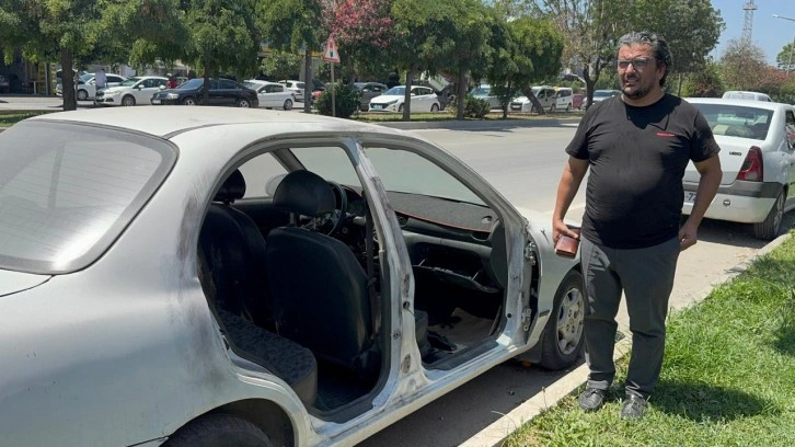 Şaka gibi hırsızlık... Otomobilin 2 kapısını birden çaldılar! Sahibi bile inanmadı