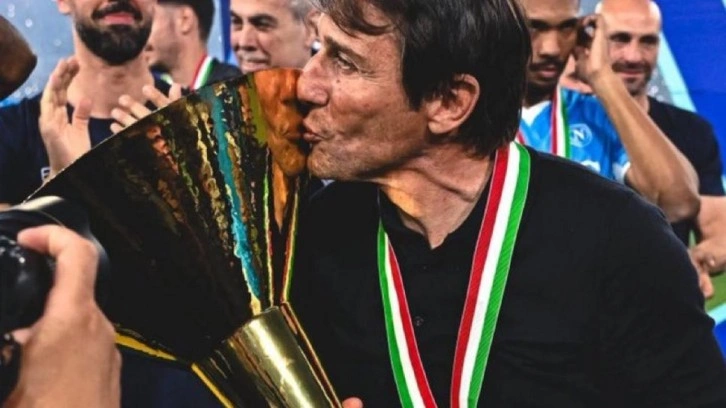 Şampiyon hoca Conte'ye kalması için servet gibi bütçe