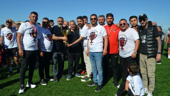 Şampiyon takım ligden çekilme kararı aldı