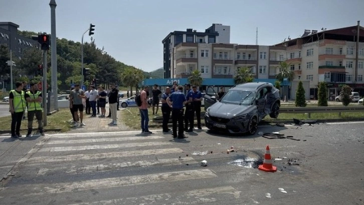 Samsun’da feci kaza! 2’si ağır 6 yaralı