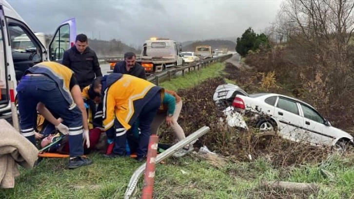Samsun&rsquo;da iki otomobil &ccedil;arpıştı: 5 kişi yaralandı!