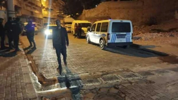 Şanlıurfa'da bı&ccedil;aklı kavga: 1 &ouml;l&uuml;, 3 yaralı