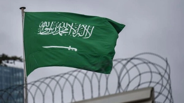 S.Arabistan vatandaşlarına 'acil' &ccedil;ağrı!