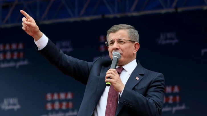 Se&ccedil;im sonrası &uuml;st d&uuml;zey istifalar! Zehir zemberek s&ouml;zler