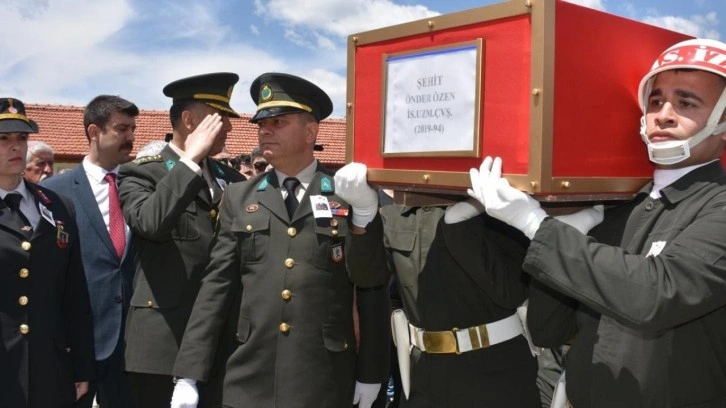 Şehit üzerinden kirli algı! 'Otopark' iddiası yalan çıktı