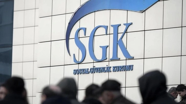 SGK emekli ve çalışanları uyardı: Hizmet dökümünüzü kontrol edin!