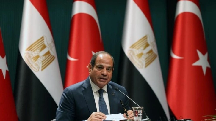 Sisi, Trump ile telefonda görüştü