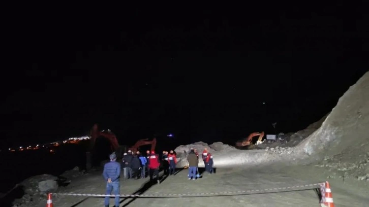 Sivas'ta maden ocağında göçük: 1 işçiyi kurtarma çalışmaları sürüyor